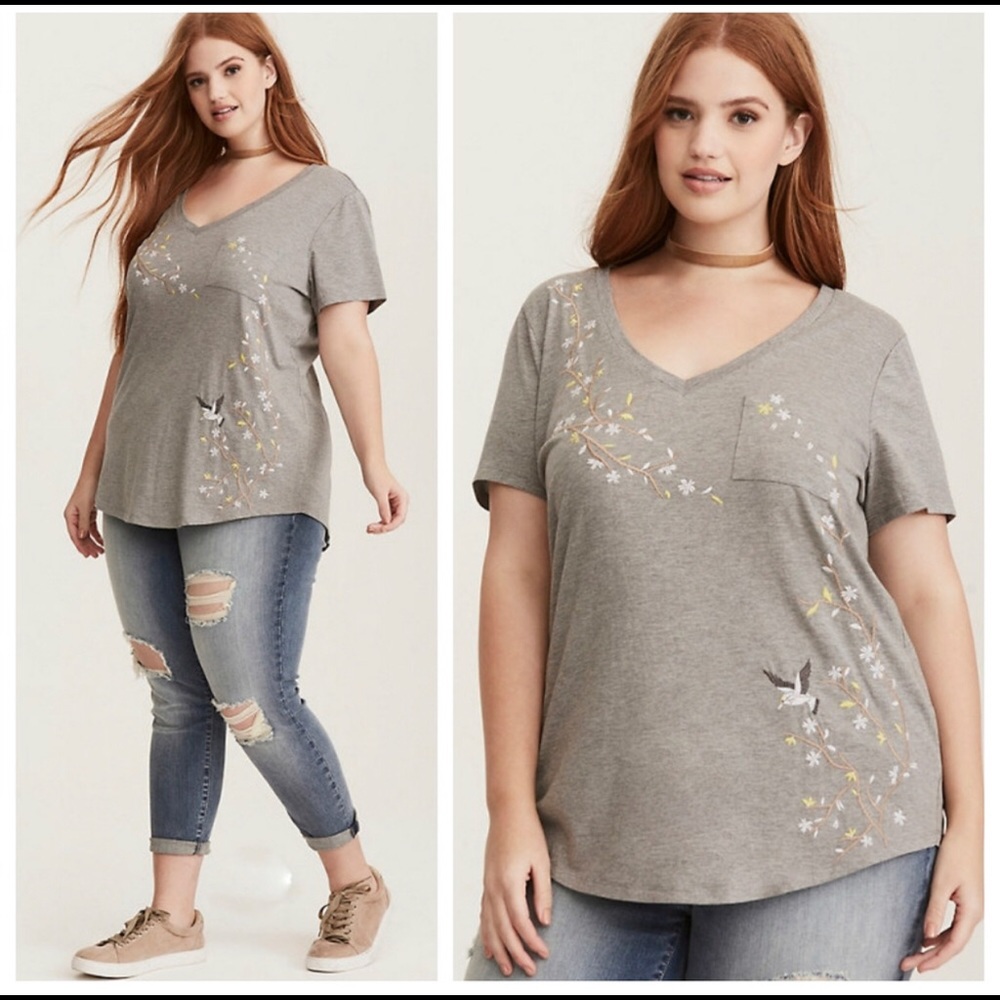 Torrid Embroidered V Neck Gray Bird Floral Tee 3x